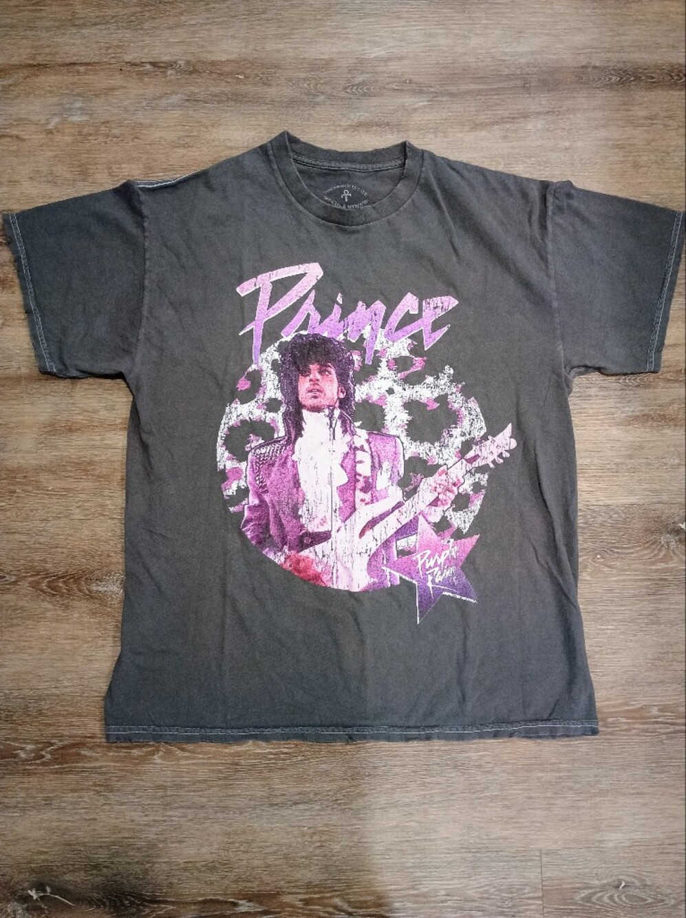 💜 Official Prince Estate Purple Rain Graphic Tee – Size M